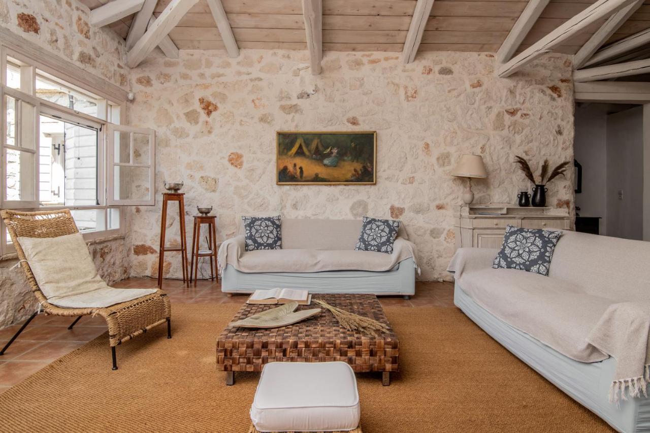 Villa In Pietra Kalamaras Makhairadhon Экстерьер фото