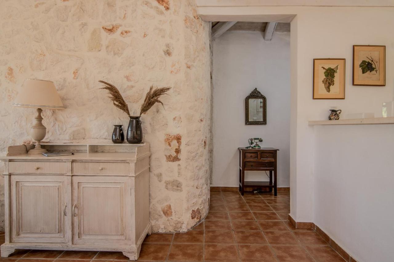 Villa In Pietra Kalamaras Makhairadhon Экстерьер фото