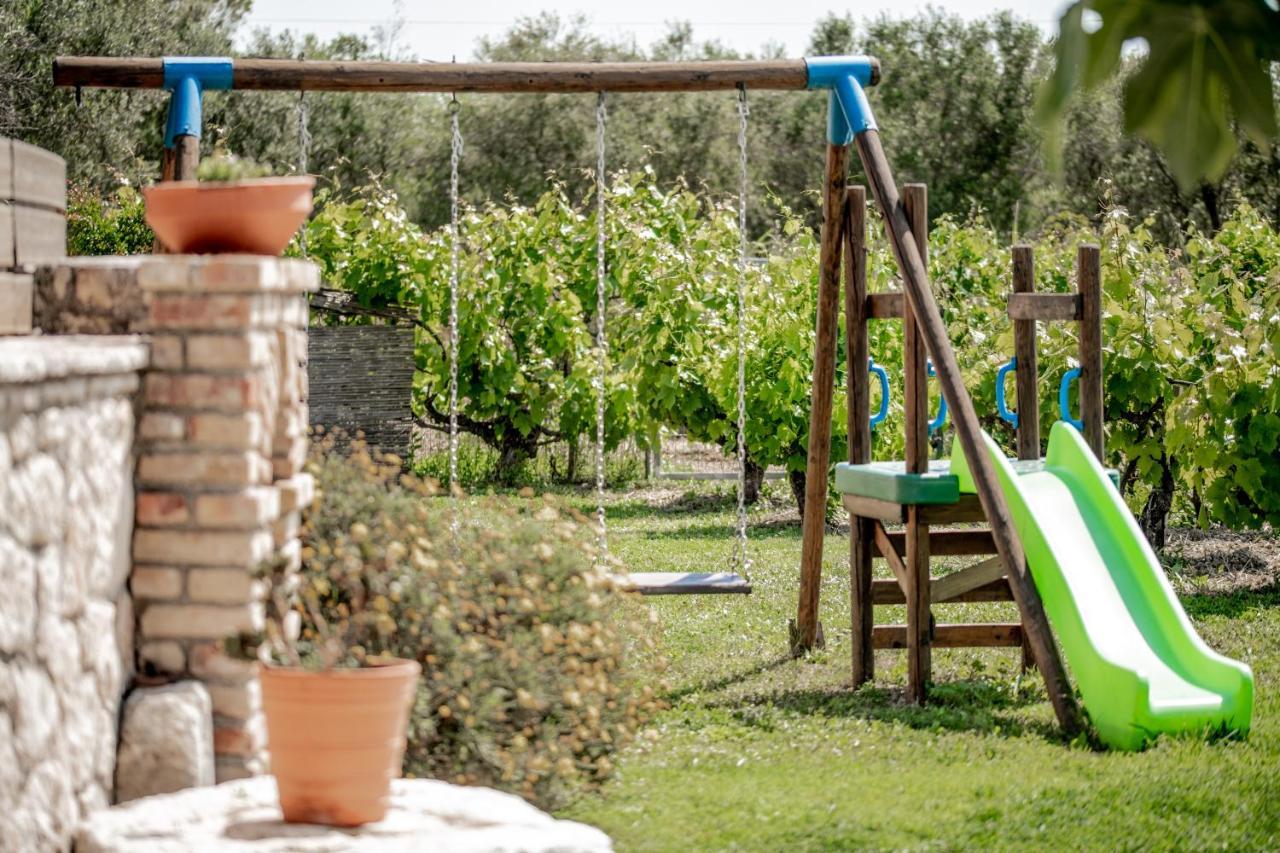 Villa In Pietra Kalamaras Makhairadhon Экстерьер фото