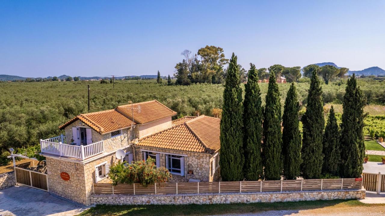 Villa In Pietra Kalamaras Makhairadhon Экстерьер фото