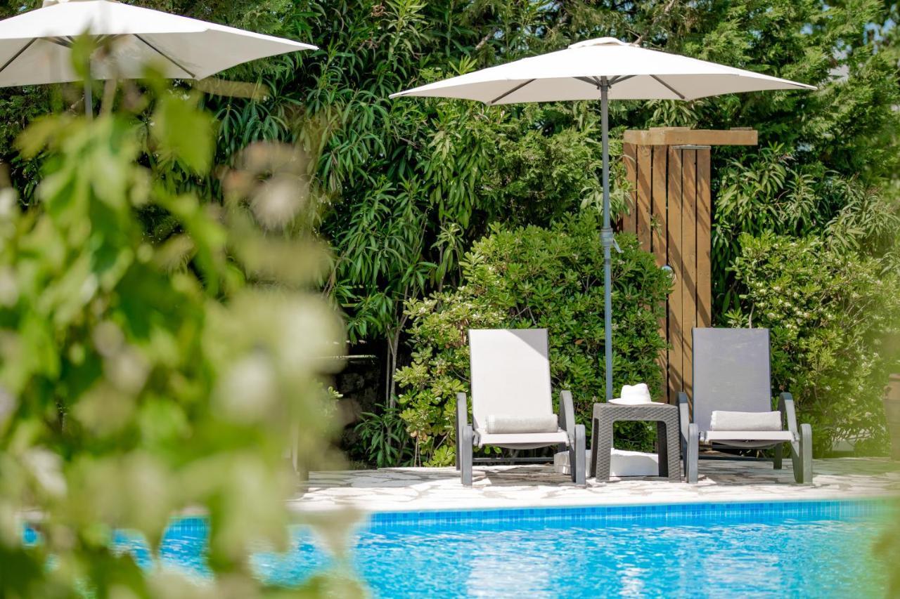 Villa In Pietra Kalamaras Makhairadhon Экстерьер фото