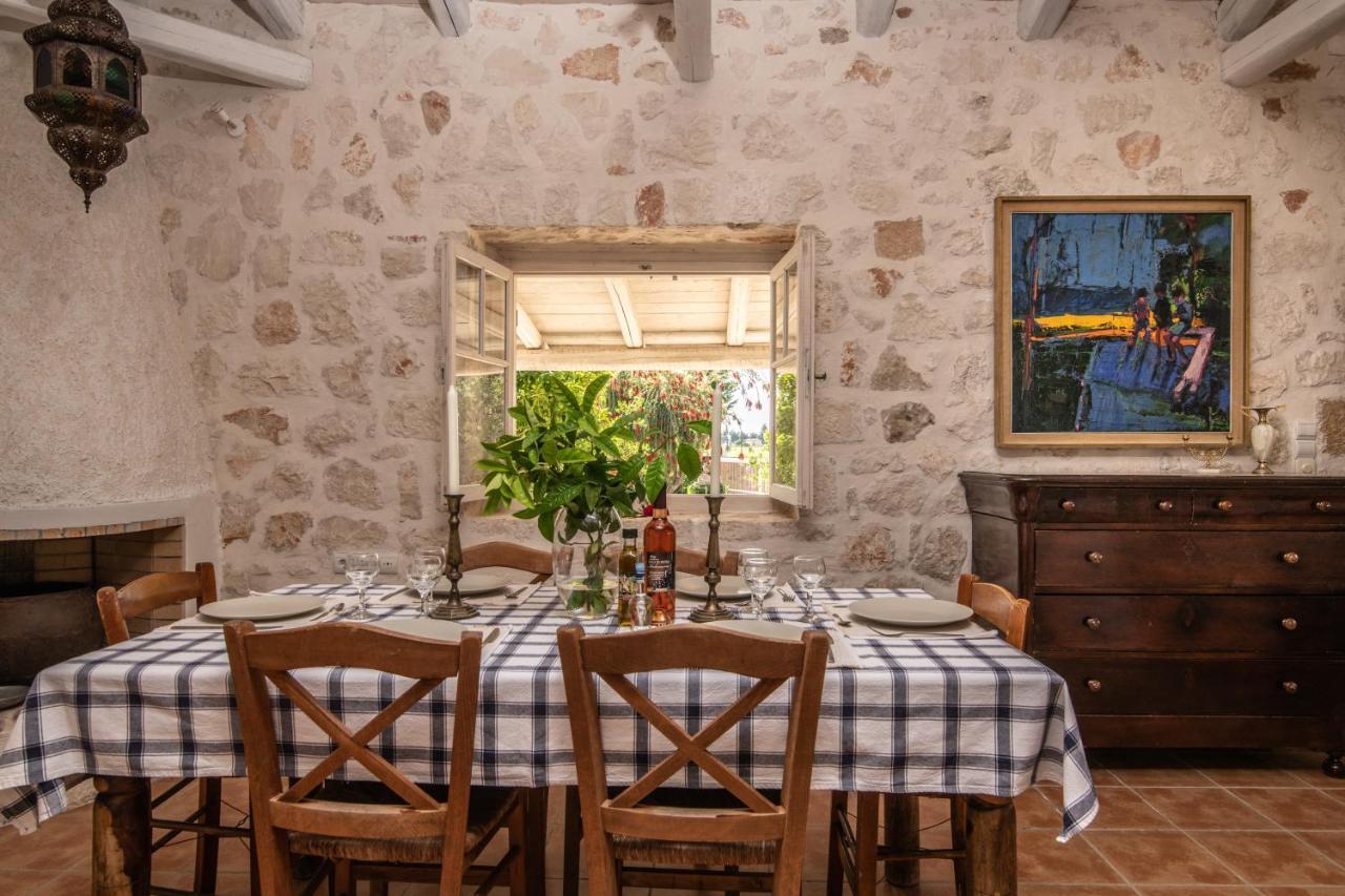 Villa In Pietra Kalamaras Makhairadhon Экстерьер фото