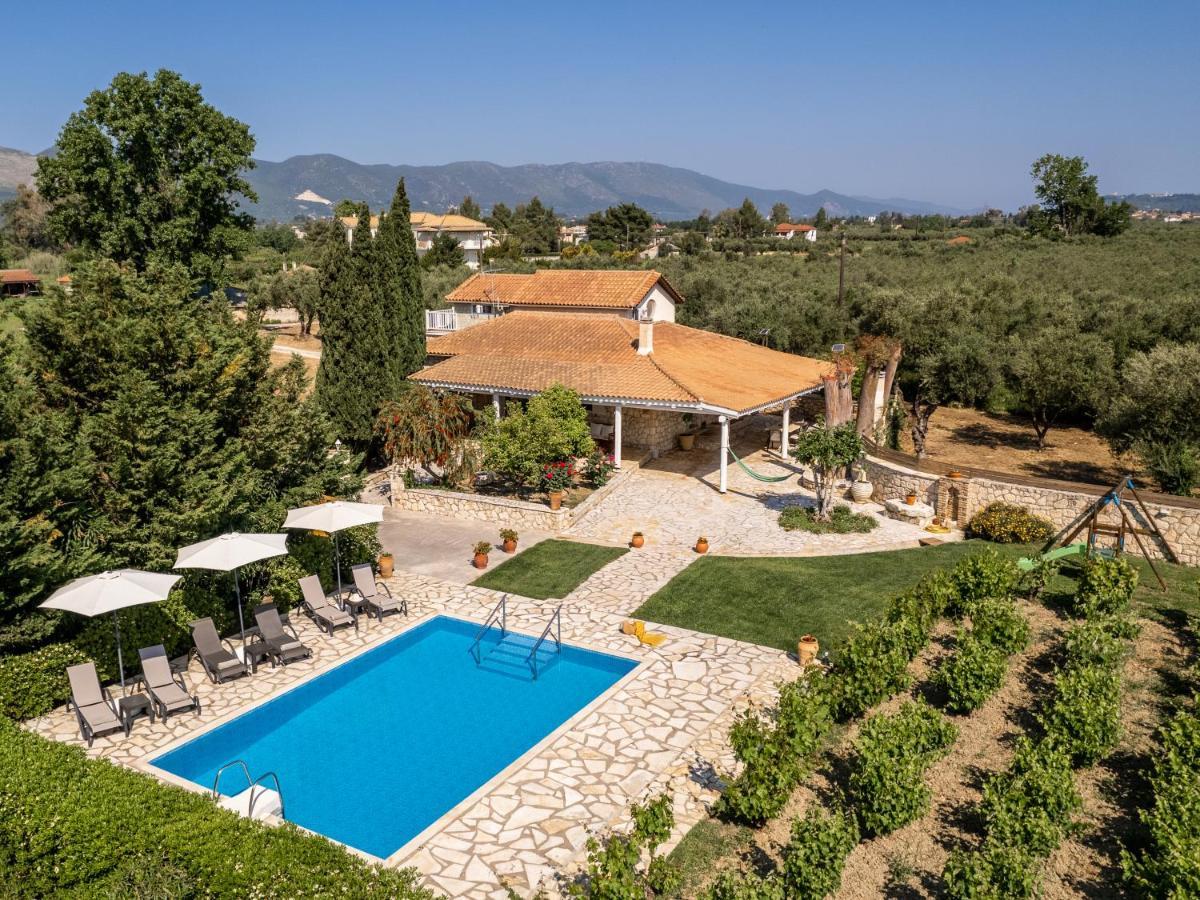 Villa In Pietra Kalamaras Makhairadhon Экстерьер фото